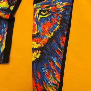 YOGAVATED ATHLETICS yoga pants like new!